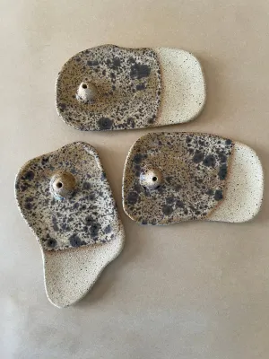 Wavy Incense Dish - Sandstone